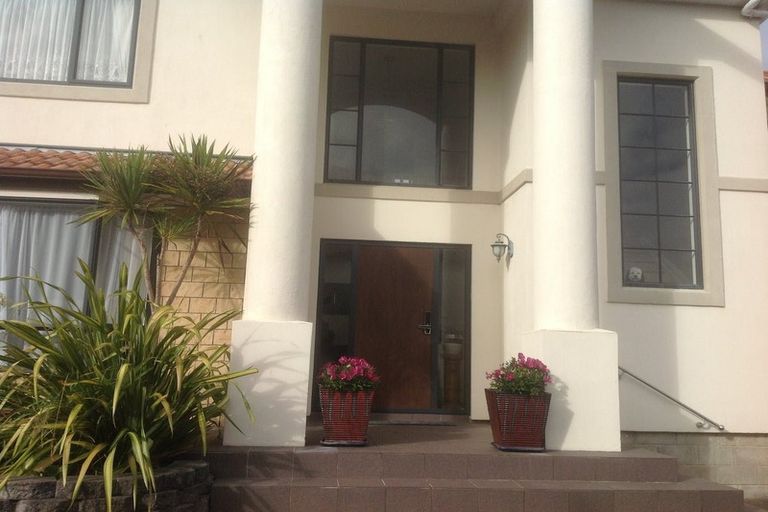 Photo of property in 106 Meadowland Drive, Somerville, Auckland, 2014