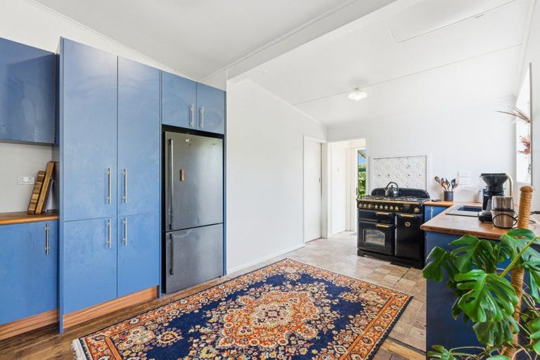 Photo of property in 2 Cambridge Street, Pahiatua, 4910