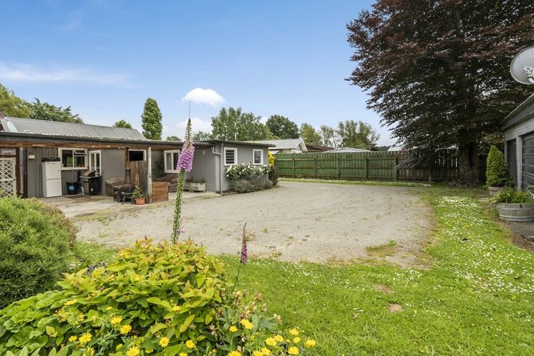 Photo of property in 44 Tararua Street, Pahiatua, 4910