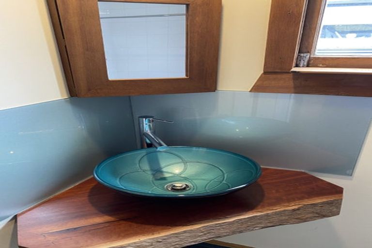 Photo of property in 35 Dublin Street, Martinborough, 5711