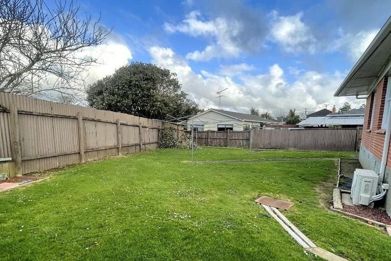 Photo of property in 1/42-44 Opaheke Road, Opaheke, Papakura, 2113