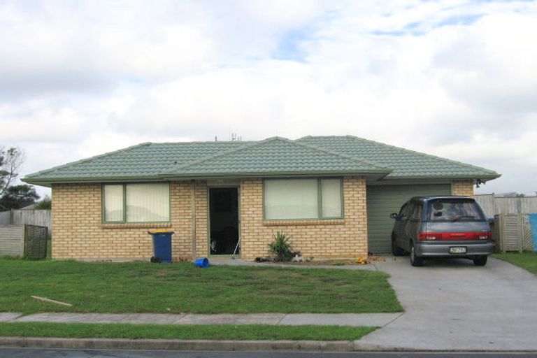 Photo of property in 25 Woodbank Drive, Glen Eden, Auckland, 0602