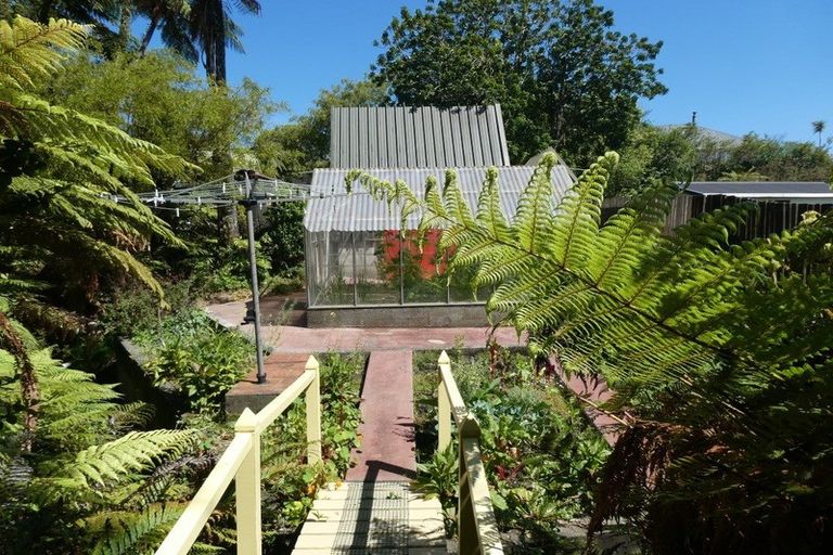 Photo of property in 8 Leith Crescent, Greymouth, 7805