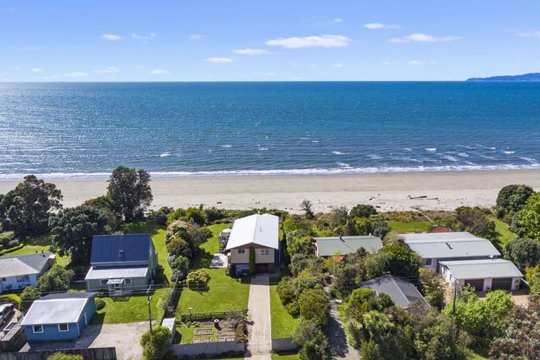 Photo of property in 56 Bishop Road, Parapara, Takaka, 7182