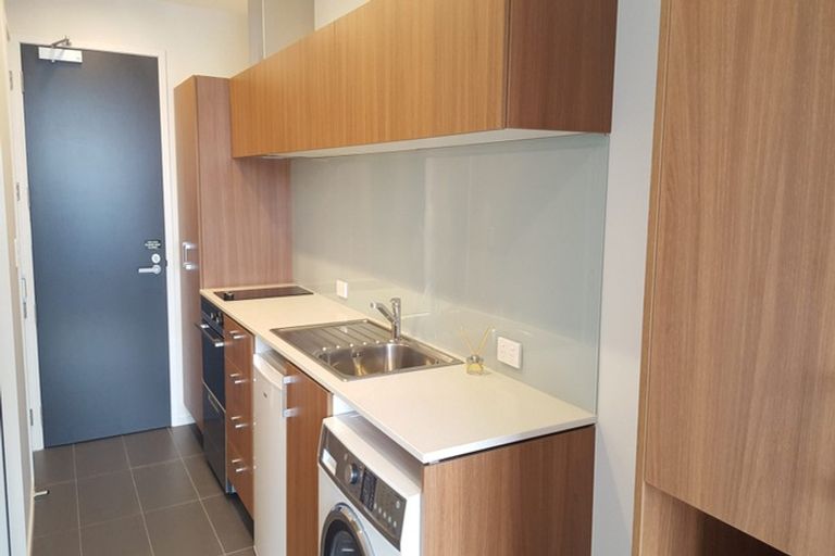 Photo of property in 3a Luxton Place, Mount Pleasant, Christchurch, 8081