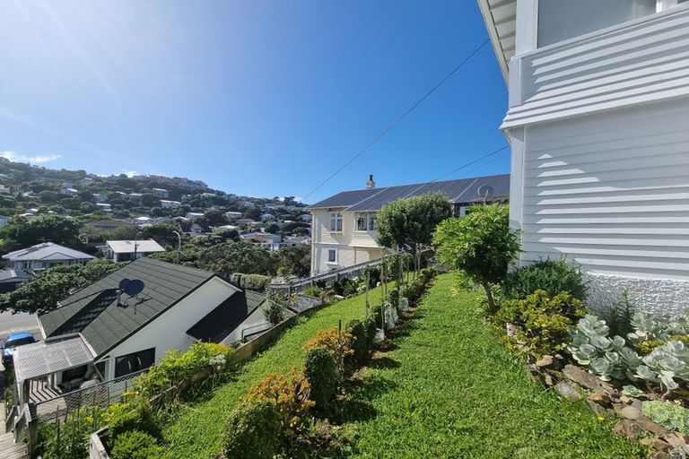 Photo of property in 50a The Parade, Island Bay, Wellington, 6023