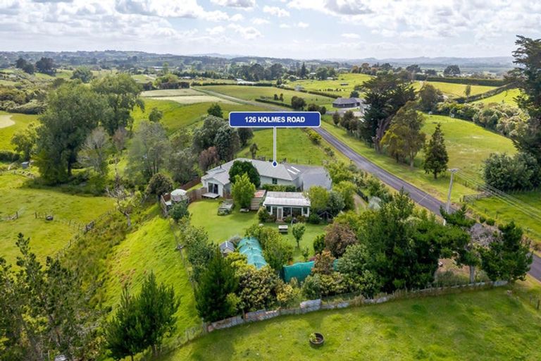 Photo of property in 126 Holmes Road, Waiuku, 2682