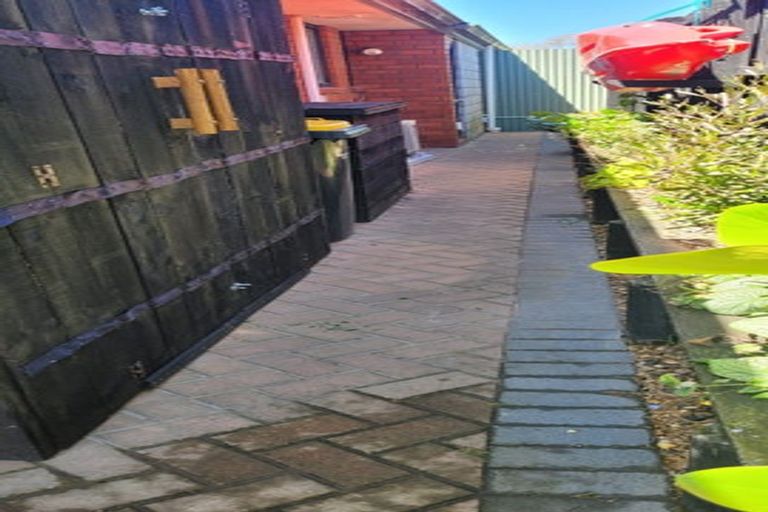 Photo of property in 1/65 Effingham Street, North New Brighton, Christchurch, 8083