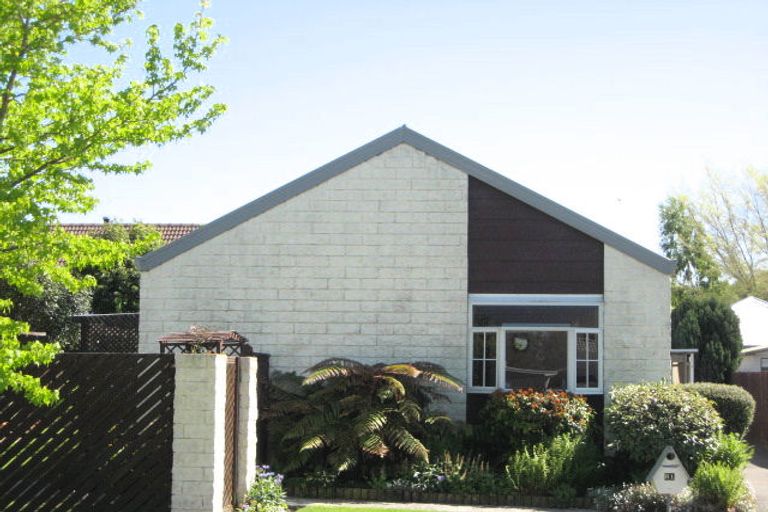 Photo of property in 81 Solomon Avenue, Redwood, Christchurch, 8051