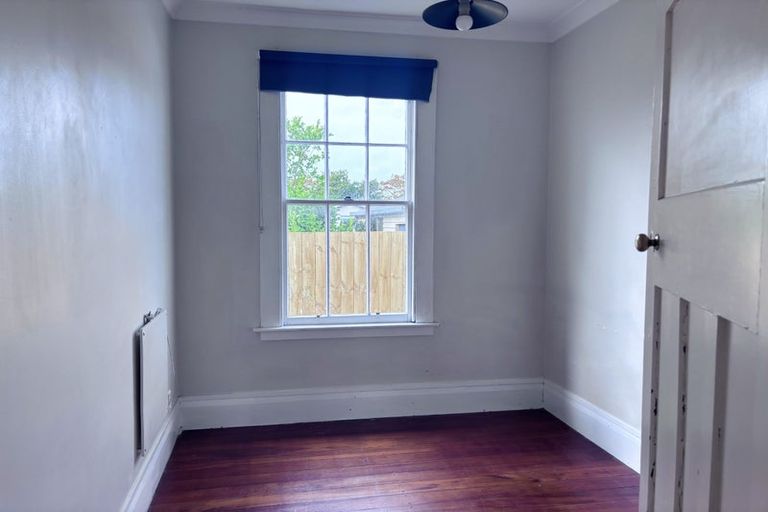 Photo of property in 5 Moa Crescent, Frankton, Hamilton, 3204