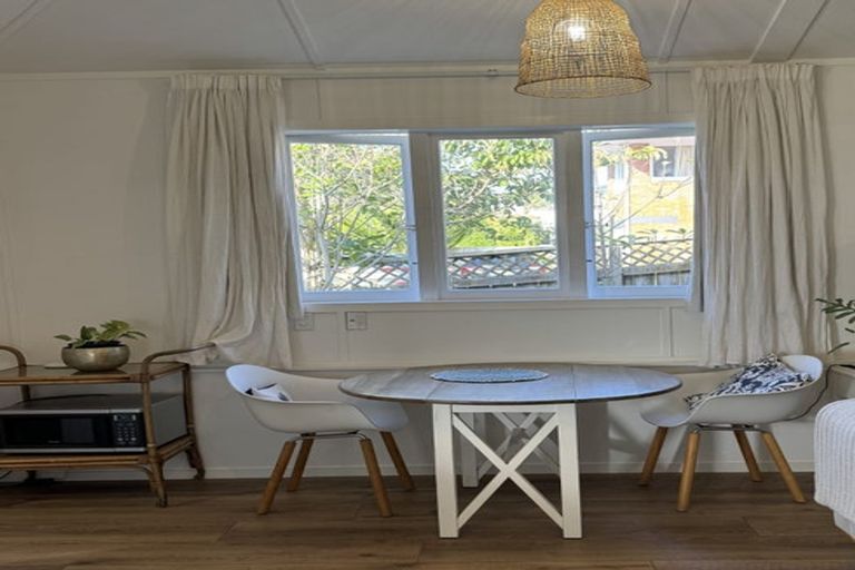 Photo of property in 40 Hauraki Road, Hauraki, Auckland, 0622