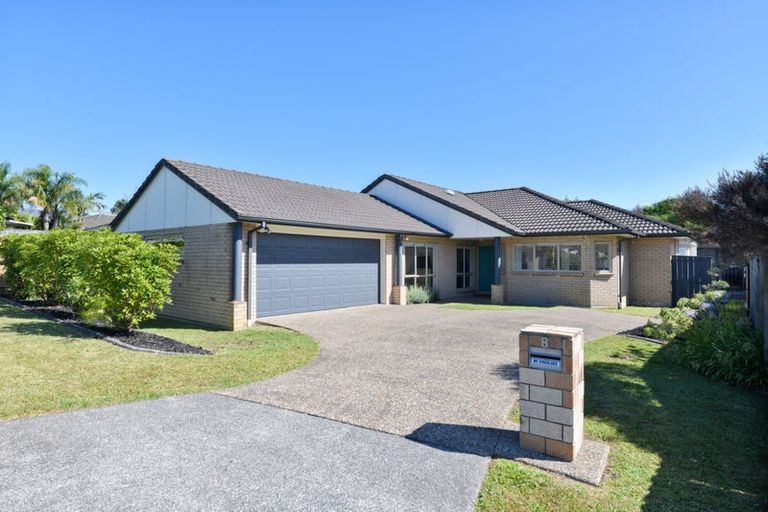 Photo of property in 8 Brookwood Drive, Henderson, Auckland, 0612