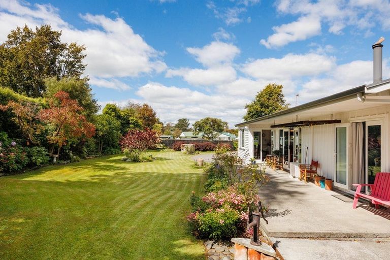 Photo of property in 8a Bond Street, Marton, 4710