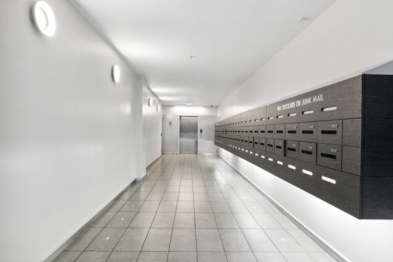 Photo of property in City Lodge, 205/115 Vivian Street, Te Aro, Wellington, 6011