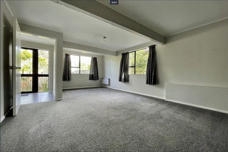 Photo of property in 128 Ironside Road, Johnsonville, Wellington, 6037