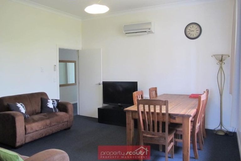 Photo of property in 3 Queen Street, Winton, 9720