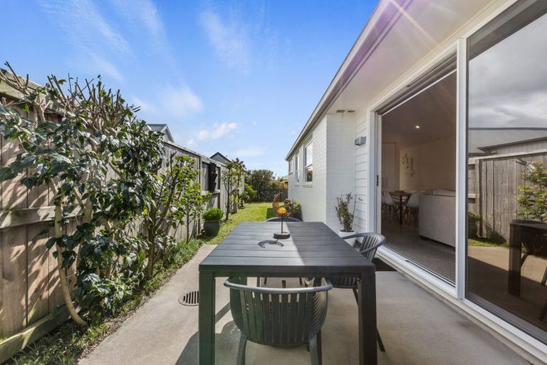 Photo of property in 10 Chain Place, Papamoa, 3118