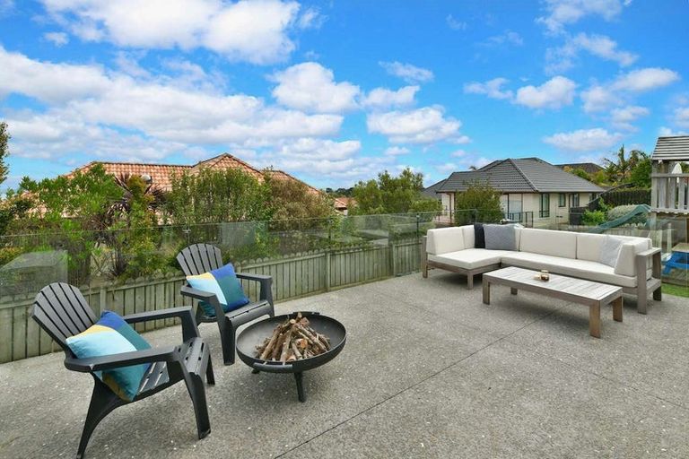 Photo of property in 119 Alec Craig Way, Gulf Harbour, Whangaparaoa, 0930