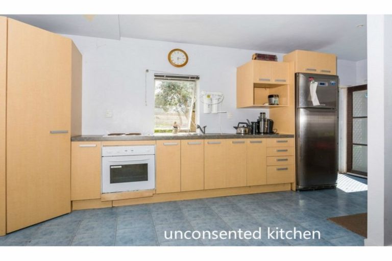 Photo of property in 3/496 Glenfield Road, Glenfield, Auckland, 0629