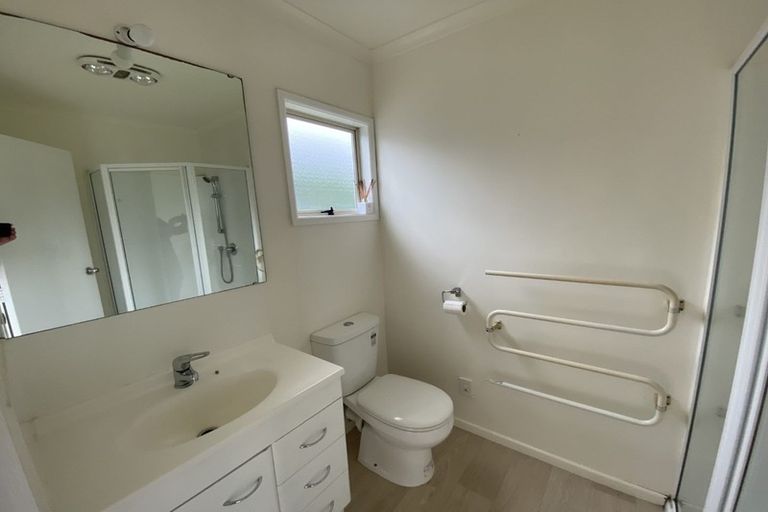 Photo of property in 932a Whangaparaoa Road, Manly, Whangaparaoa, 0930