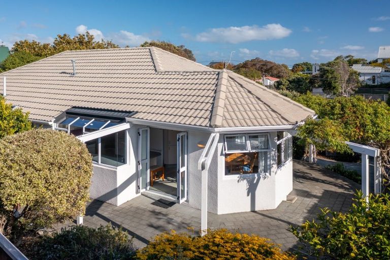 Photo of property in 6b Wharemauku Road, Raumati Beach, Paraparaumu, 5032
