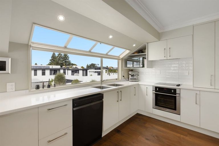 Photo of property in 56b Marine Parade, Mount Maunganui, 3116