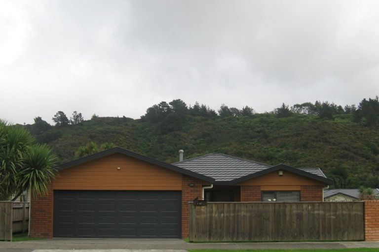 Photo of property in 140a Stokes Valley Road, Stokes Valley, Lower Hutt, 5019