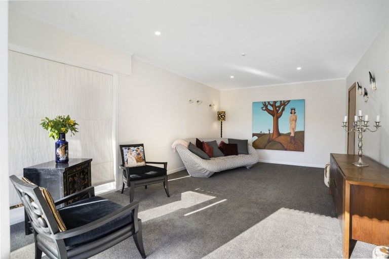 Photo of property in 1/59 Tawa Road, One Tree Hill, Auckland, 1061