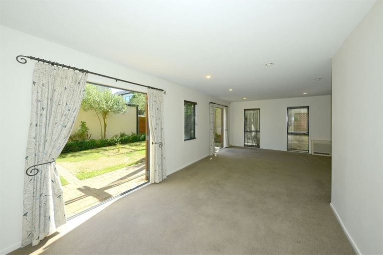 Photo of property in 88a Merivale Lane, Merivale, Christchurch, 8014