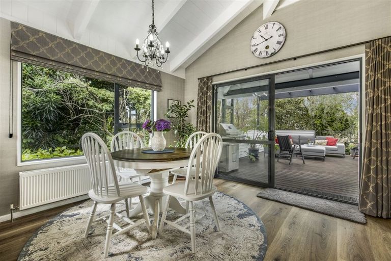 Photo of property in 8 Bushlands Place, Opaheke, Papakura, 2113