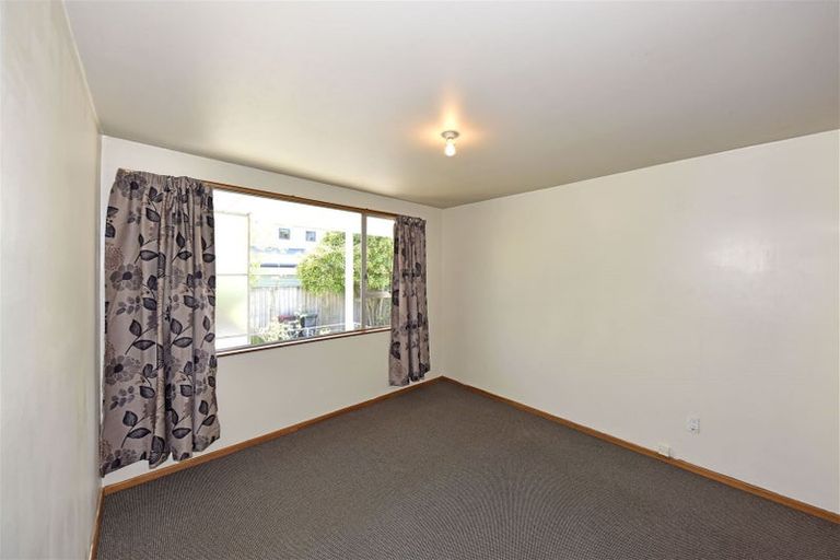 Photo of property in 2/38 Picton Avenue, Riccarton, Christchurch, 8011