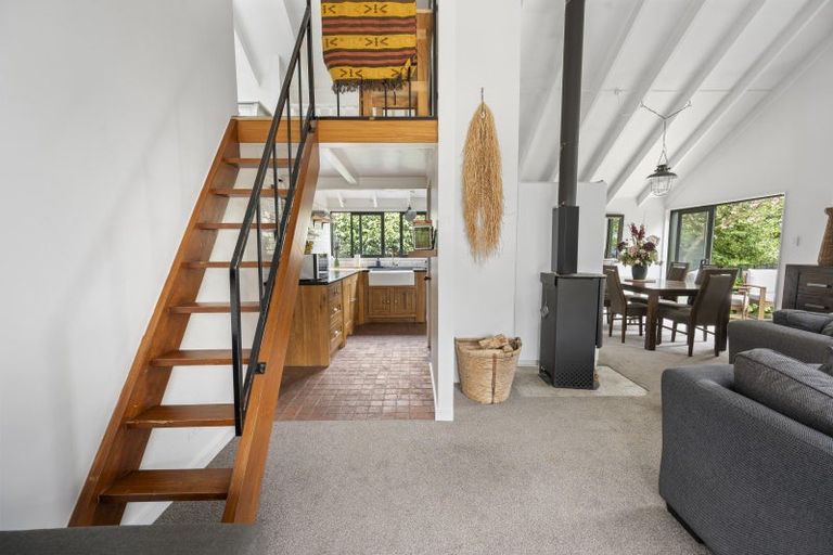 Photo of property in 69 Lipscombe Crescent, Havelock North, 4130