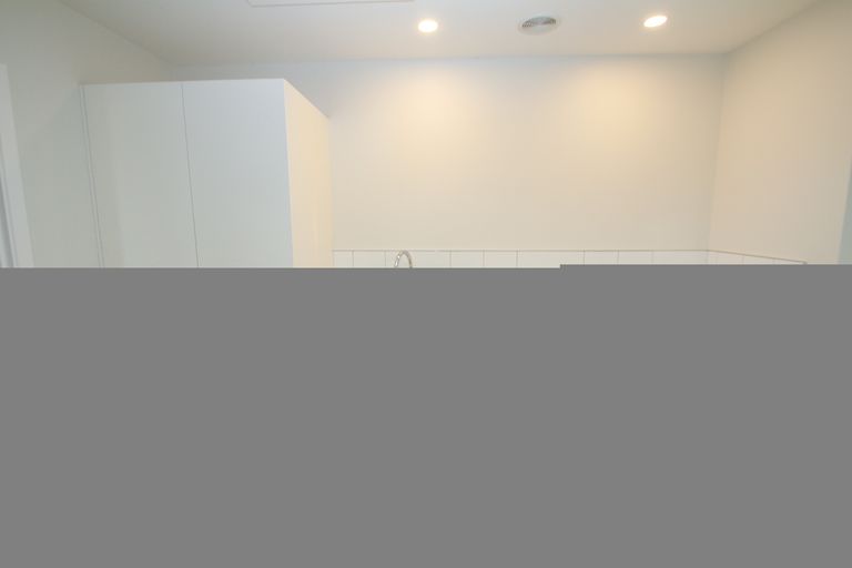 Photo of property in 90 Weston Road, St Albans, Christchurch, 8052