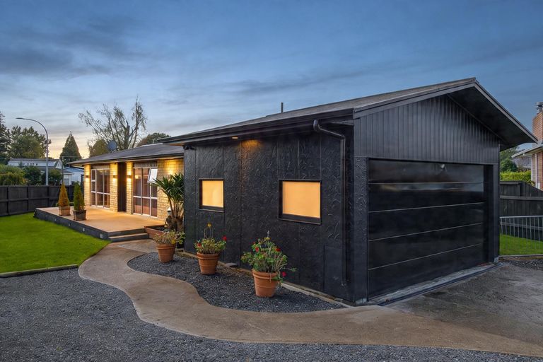 Photo of property in 1 Frame Street, Leamington, Cambridge, 3432