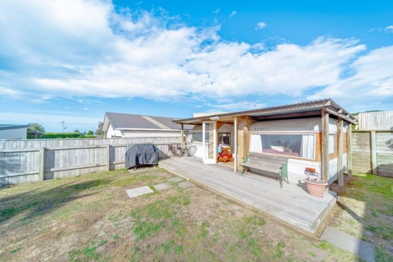 Photo of property in 75 Gillies Crescent, Waimarama, Havelock North, 4294
