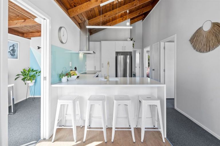 Photo of property in 640a Whangaparaoa Road, Stanmore Bay, Whangaparaoa, 0932