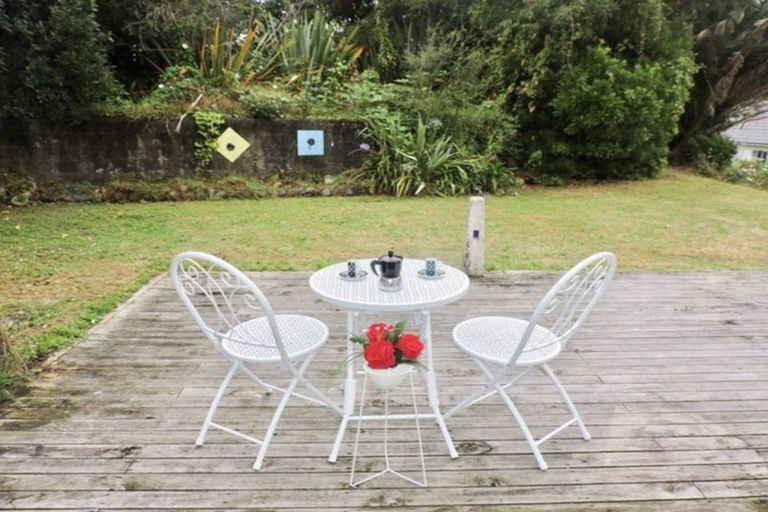 Photo of property in 89 Redwood Avenue, Tawa, Wellington, 5028