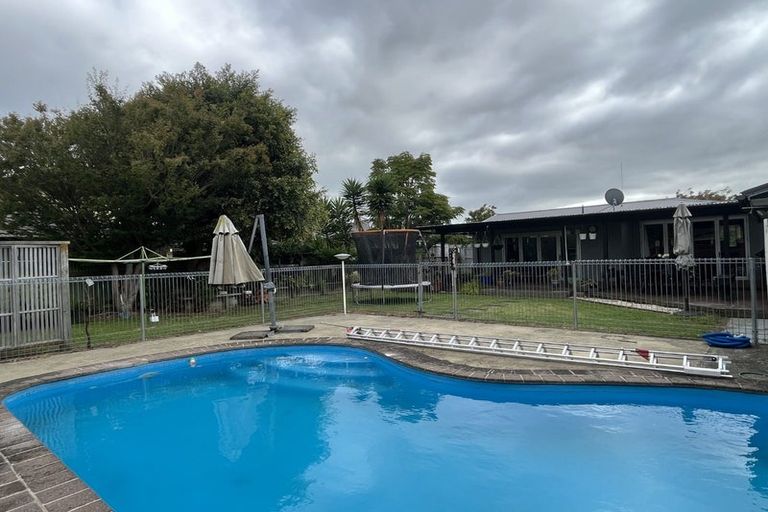 Photo of property in 24 Akaroa Avenue, Awapuni, Palmerston North, 4412