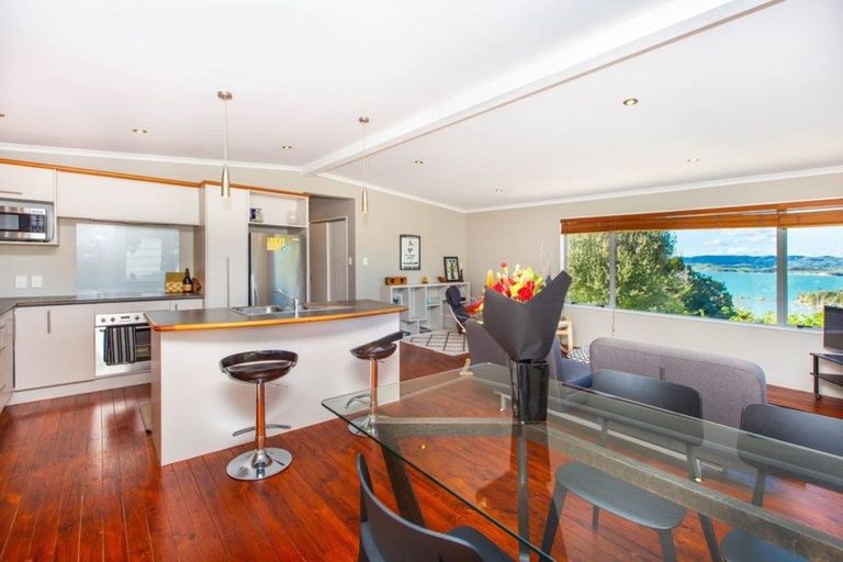 Photo of property in 15 Bay View Road, Raglan, 3225