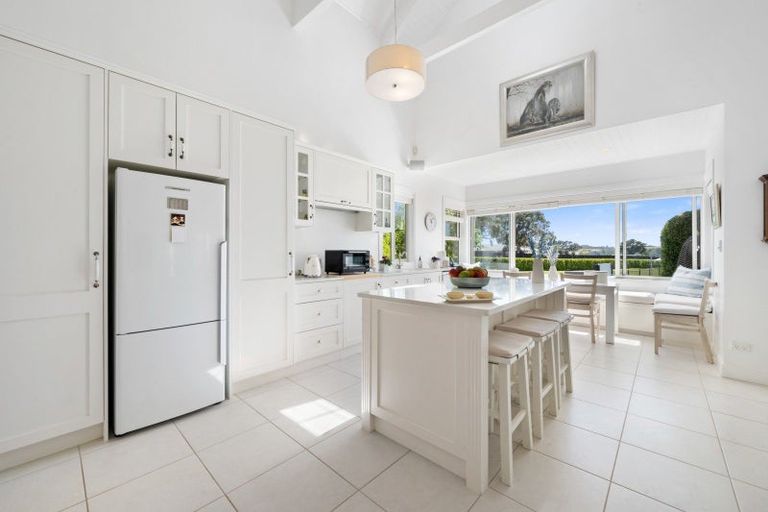 Photo of property in 287 Clifton Road, Whitford, Howick, 2571