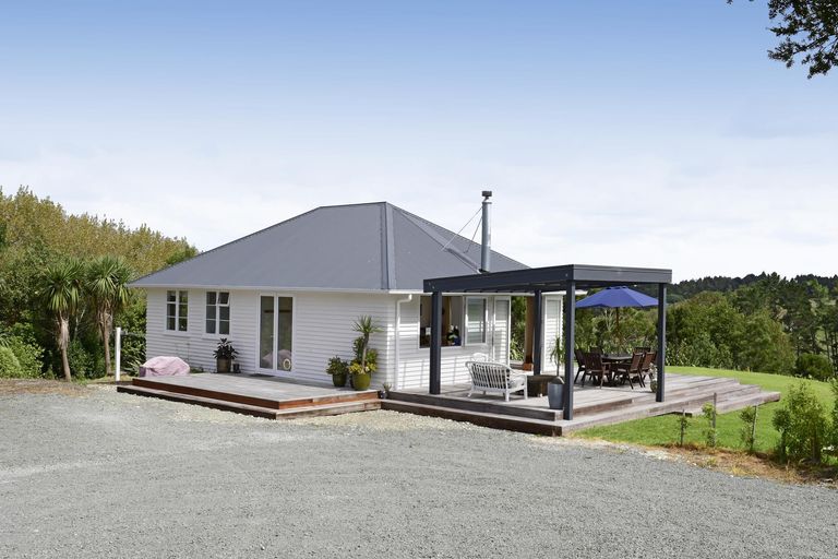 Photo of property in 280c Baldrock Road, Kaiwaka, Maungaturoto, 0587
