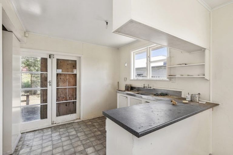 Photo of property in 61 Farmer Crescent, Taita, Lower Hutt, 5011