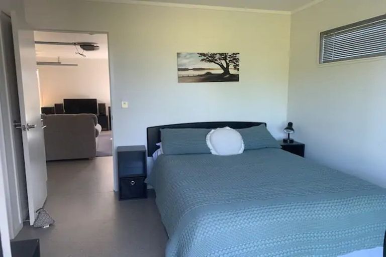 Photo of property in 10 Carina Way, Whitianga, 3510