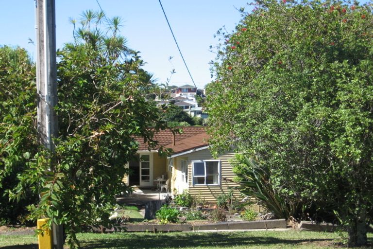 Photo of property in 46 Nigel Road, Browns Bay, Auckland, 0630