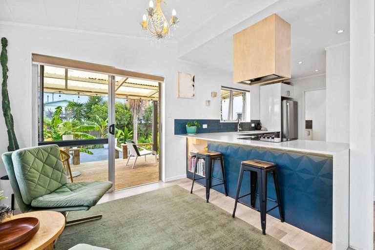 Photo of property in 27 Kohe Street, Parahaki, Whangarei, 0112