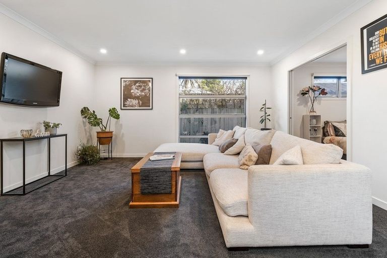 Photo of property in 111a Carlyle Street, Leamington, Cambridge, 3432