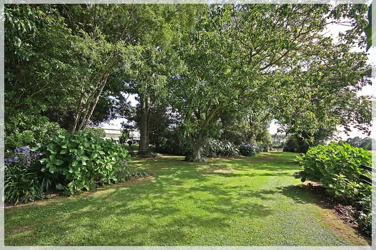 Photo of property in 1071 Queen Street East, Levin, 5510