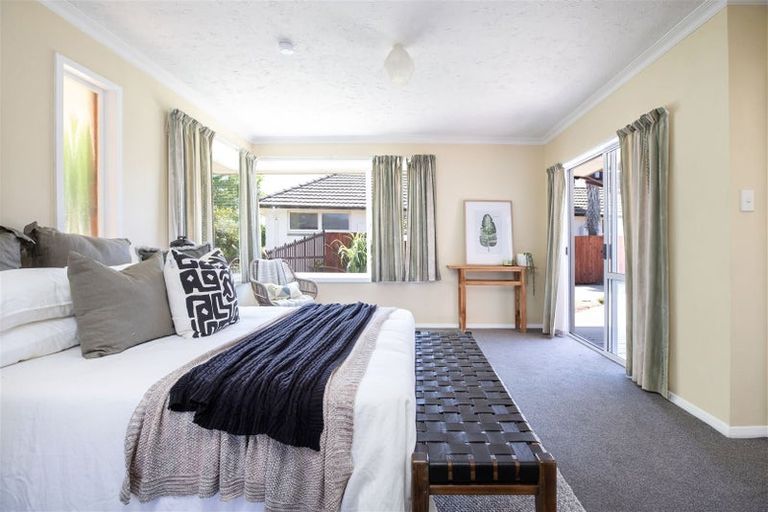 Photo of property in 42 Dunster Street, Burnside, Christchurch, 8053