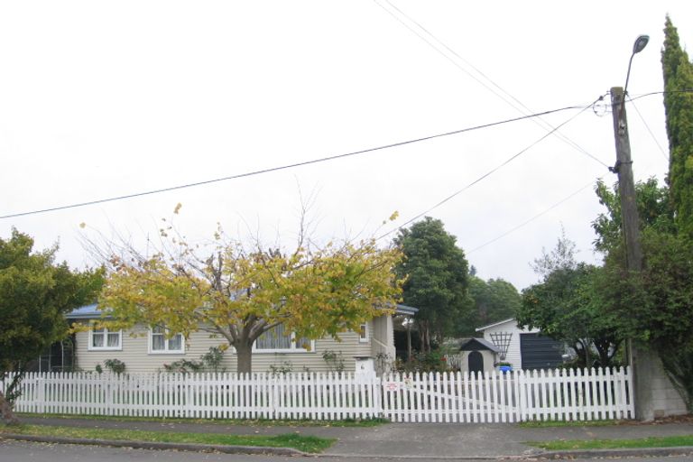 Photo of property in 6 Corbett Place, Onekawa, Napier, 4110