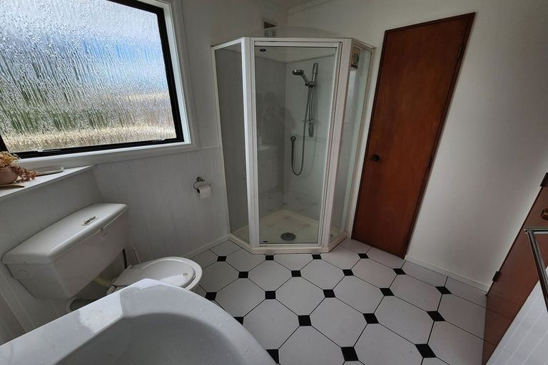 Photo of property in 1 Lindis Close, Kelson, Lower Hutt, 5010